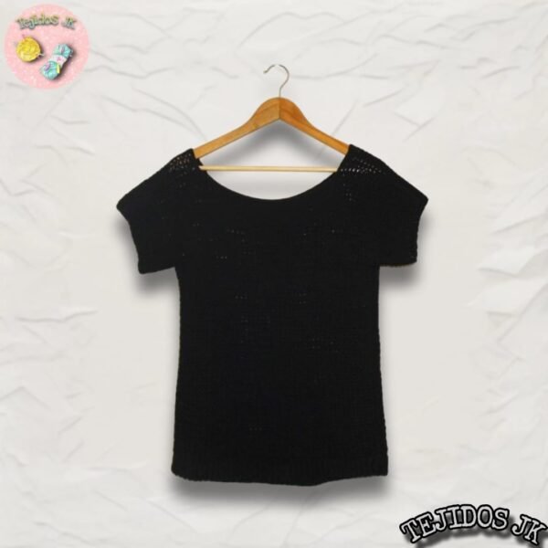 Blusa Negra Modelo 3